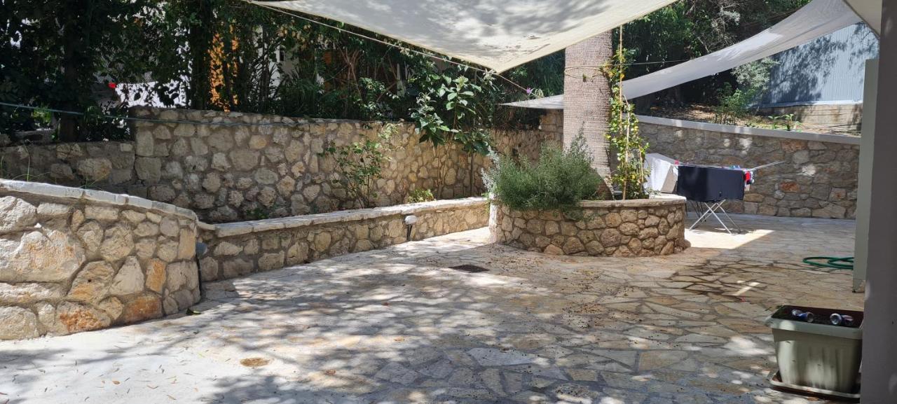 Апартаменты Gerys House Никиана Экстерьер фото